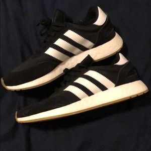 Adidas shoes brand new.
